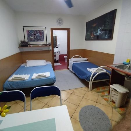 Monolocale Bed and Breakfast Nápoles Exterior foto