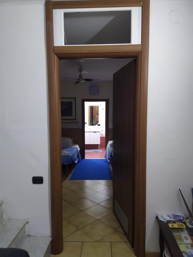 Monolocale Bed and Breakfast Nápoles Exterior foto